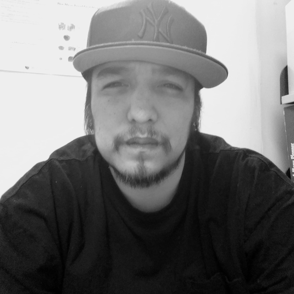 Meet your Posher, Oscar - Picture 1 of 1